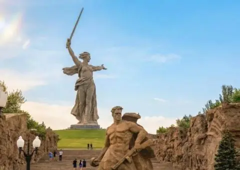 Экскурсии и школьные туры по Волгограду - 1/1